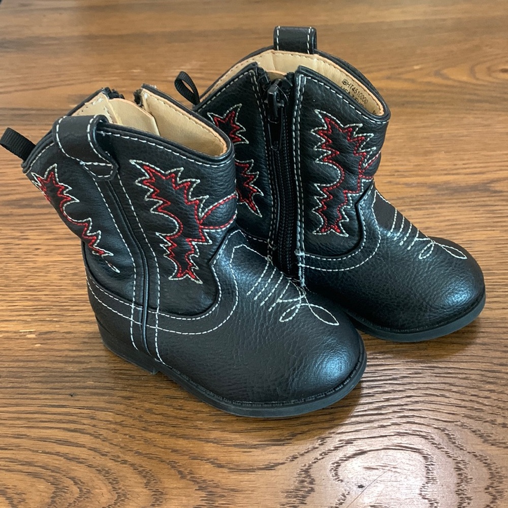 Infant Cowboy Boots Size 3 *like new condition*